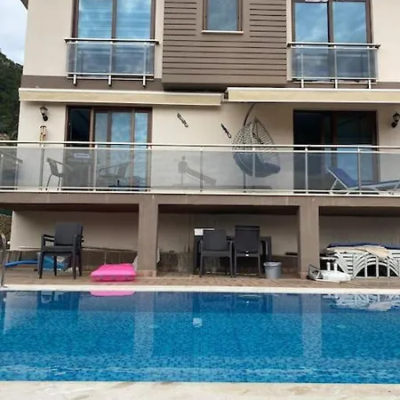 Hotel Fethiyede Muestakil Havuzlu Fethiye