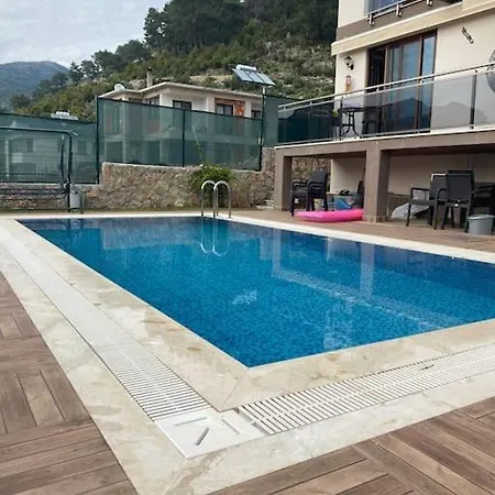 Fethiyede Muestakil Havuzlu Hotel