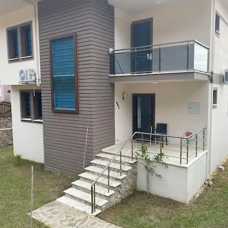 Hotel Fethiyede Muestakil Havuzlu